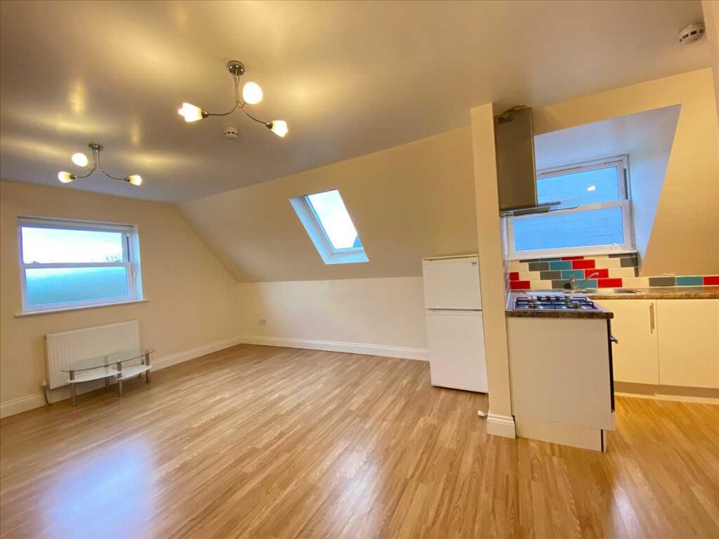 Studio flat for rent
