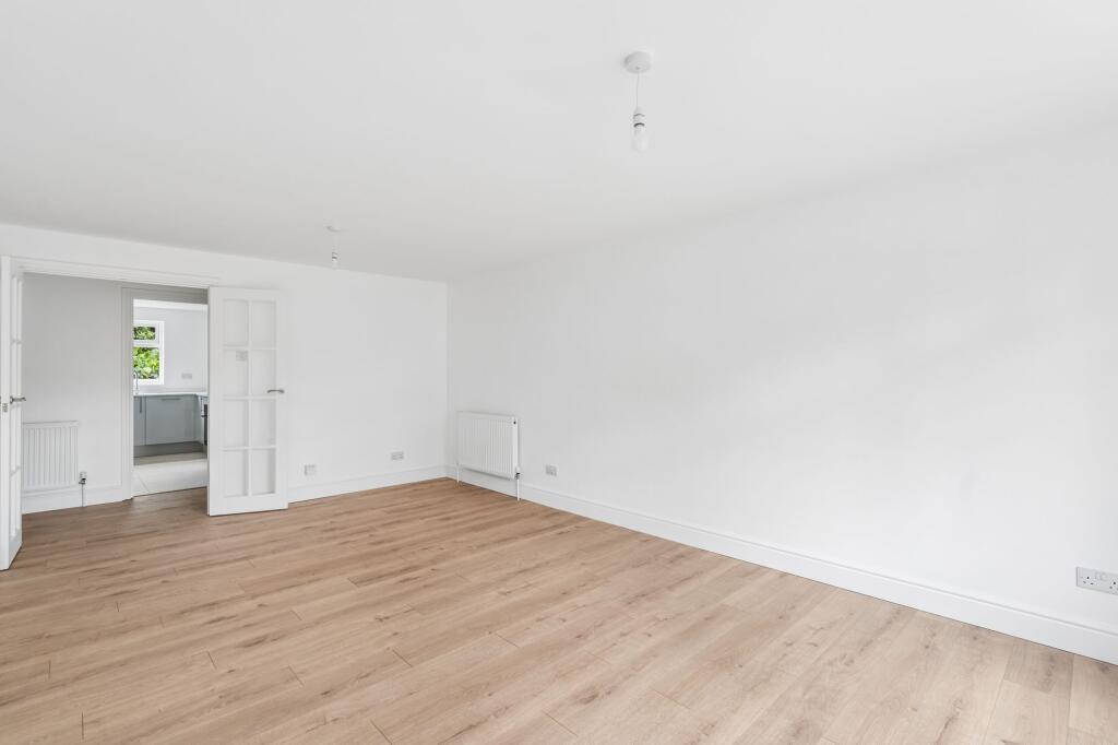 Apartment in Hemel Hempstead, High Wycombe Community Board - View 4