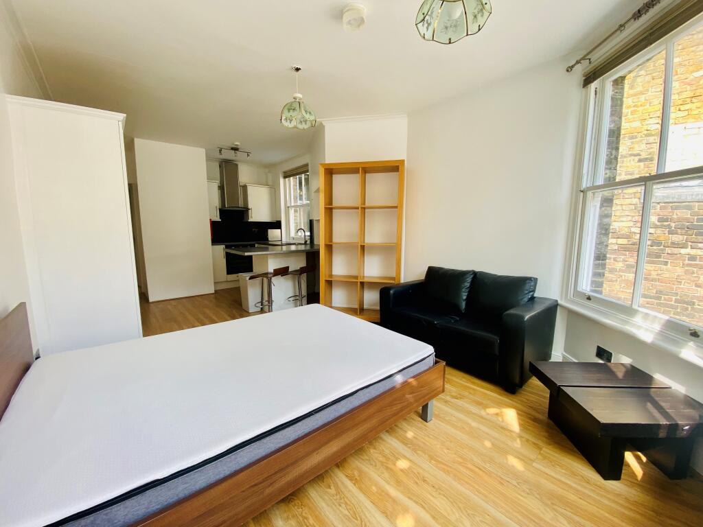 Studio flat for rent