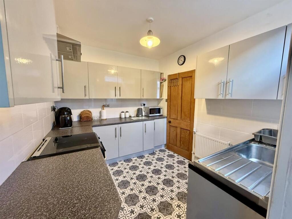 House in Penmaenmawr, Pen-y-Coed - More