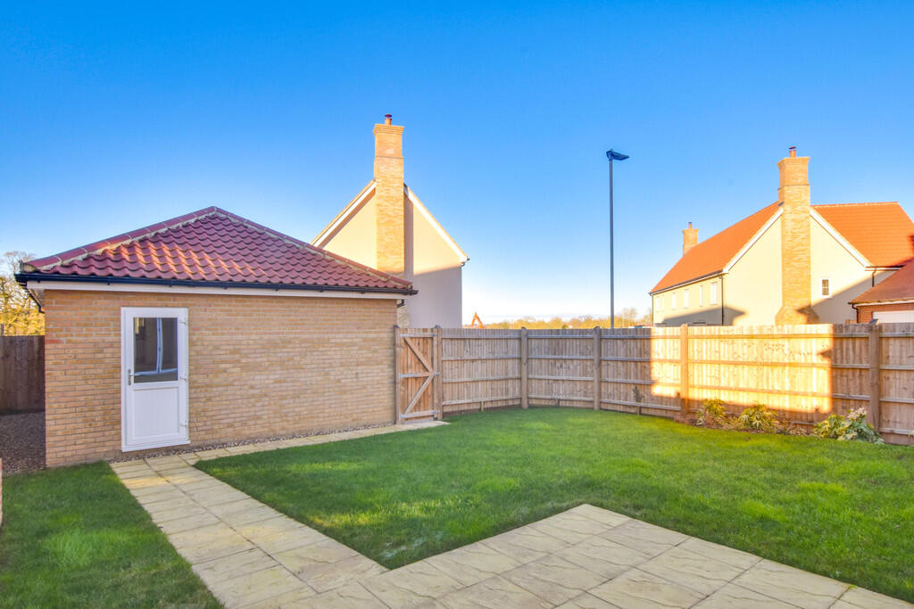 Woodlands Park, New Homes photo 3
