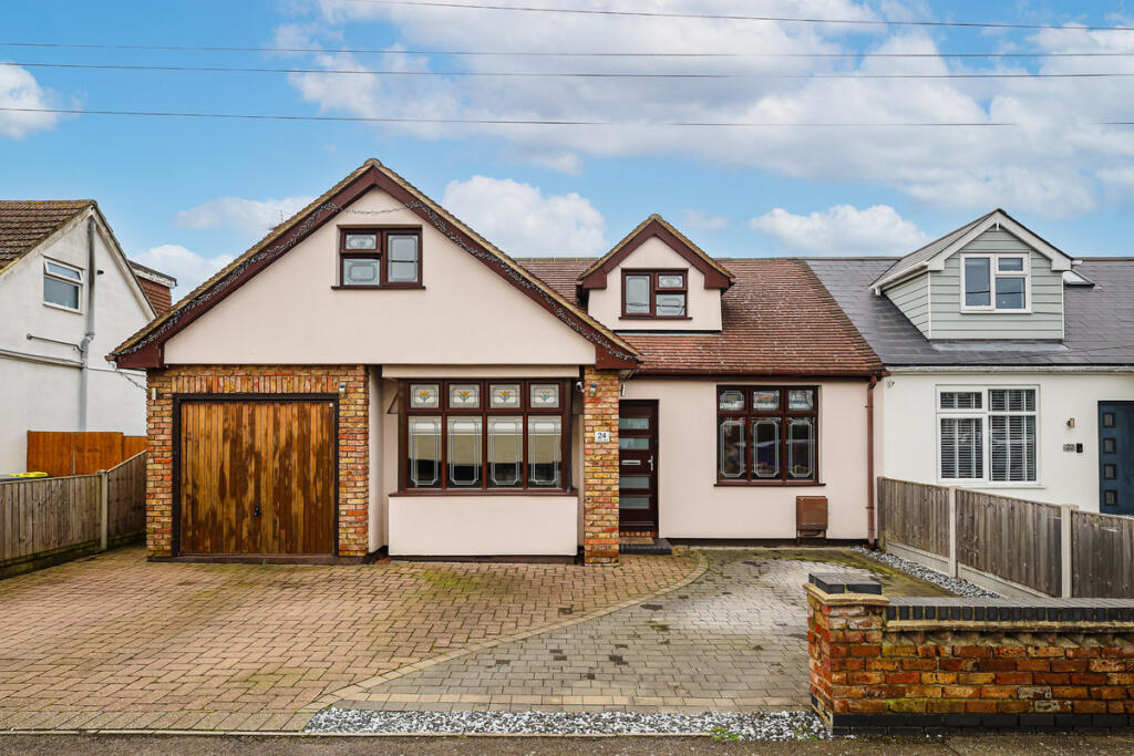 Main image of property: Kenilworth Gardens, Rayleigh, SS6