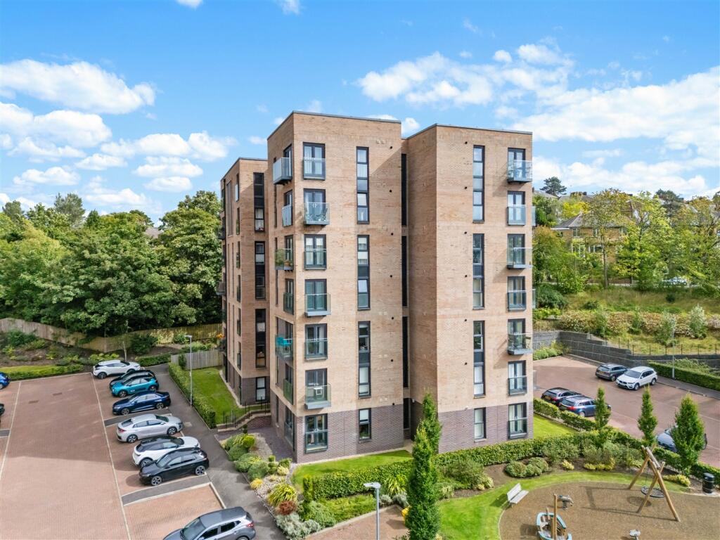 Main image of property: 6/2 185 Dorchester Avenue, Kelvindale, G12 0DD