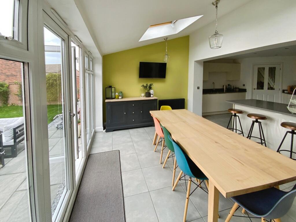 House in Hull - View 4