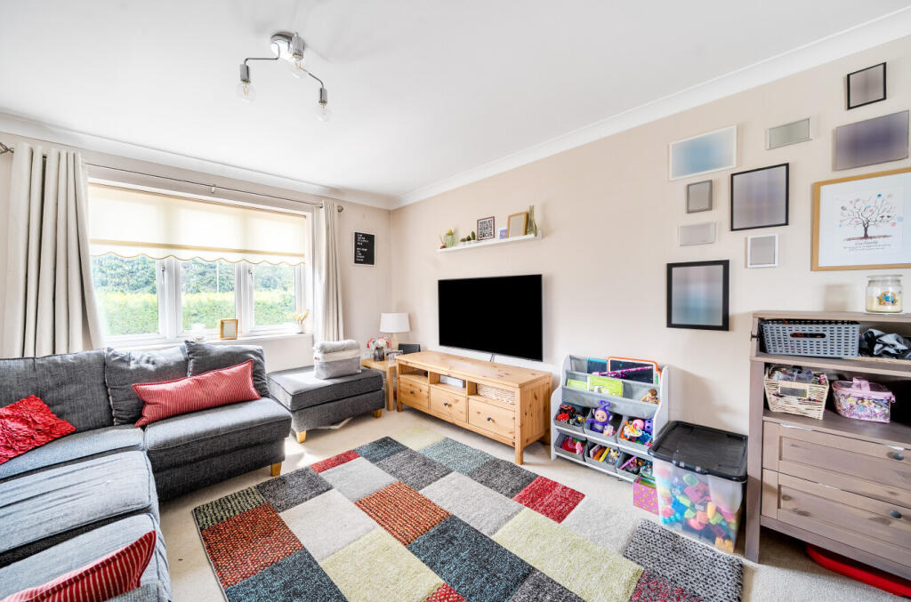 Apartment in Guildford - View 2