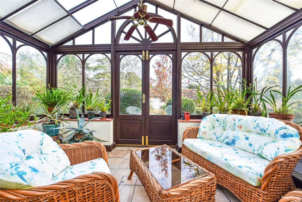 House in Chichester, Stoughton - More