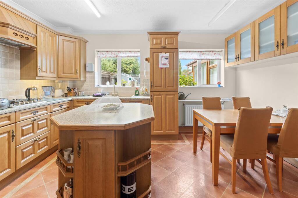 House in Brighton - View 4