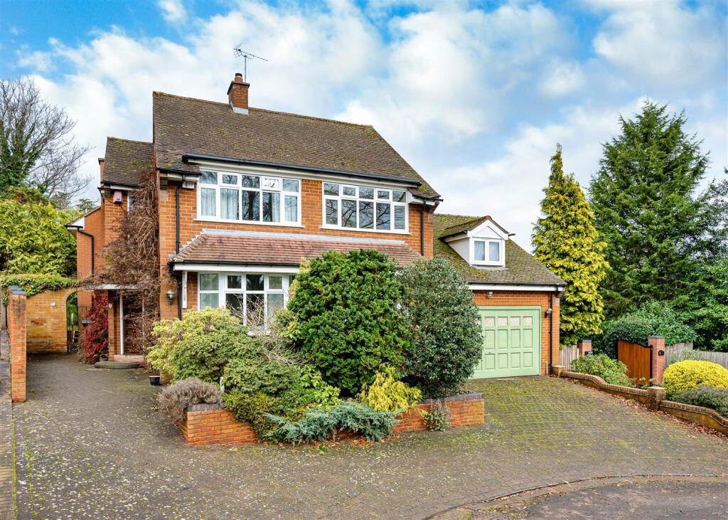 5-bed detached on 5 Elmsdale, Wightwick, Wolverhampton, WV6 8ED, £695,000