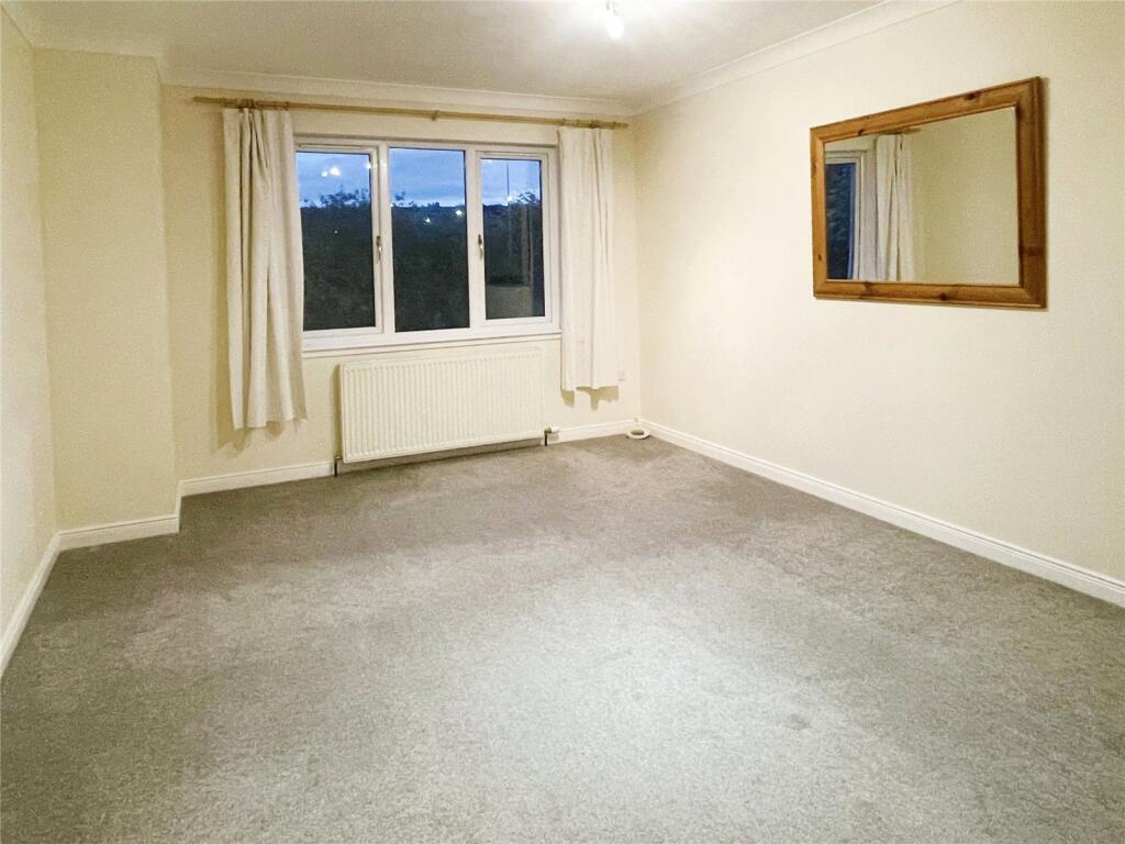 Apartment in Inverness - View 4