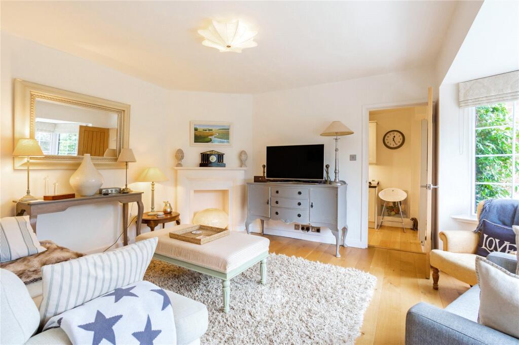 The Courtway, Bonemill Lane, Enborne, Newbury, RG20 photo 3