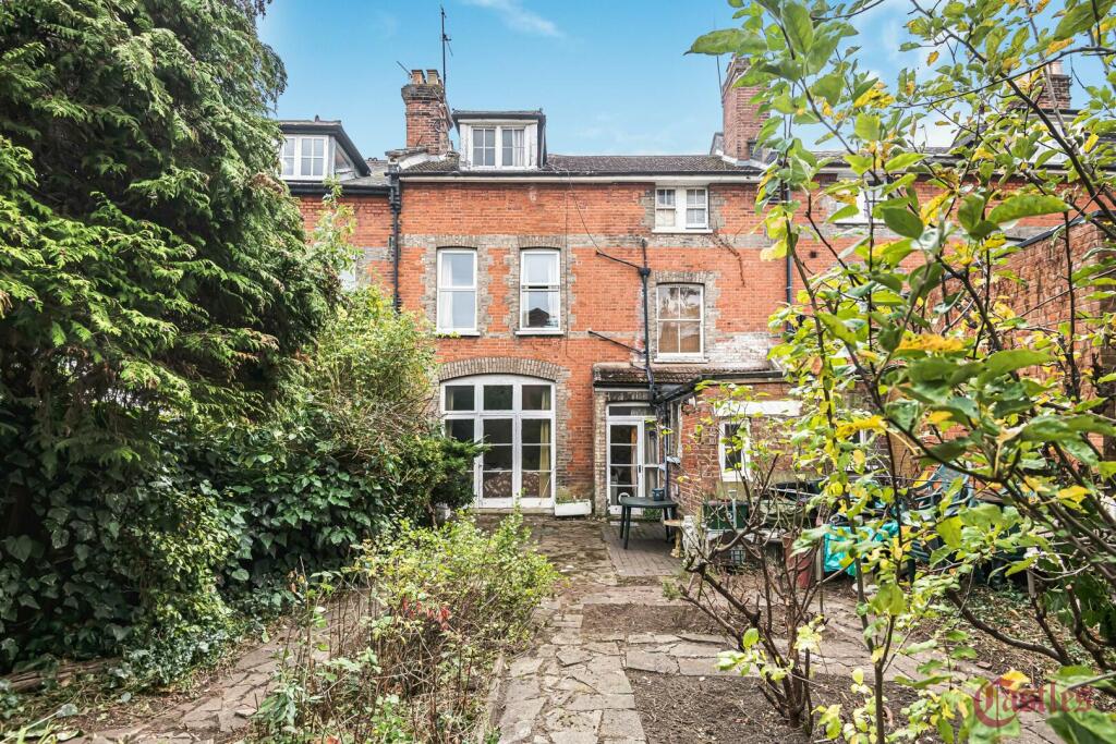 Crouch Hall Road, London photo 4