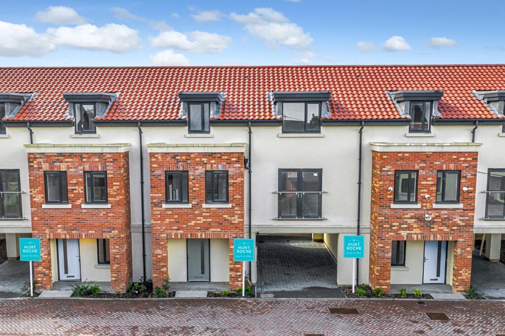 Main image of property: Windermere Avenue, Hullbridge, Hockley, Essex, SS5