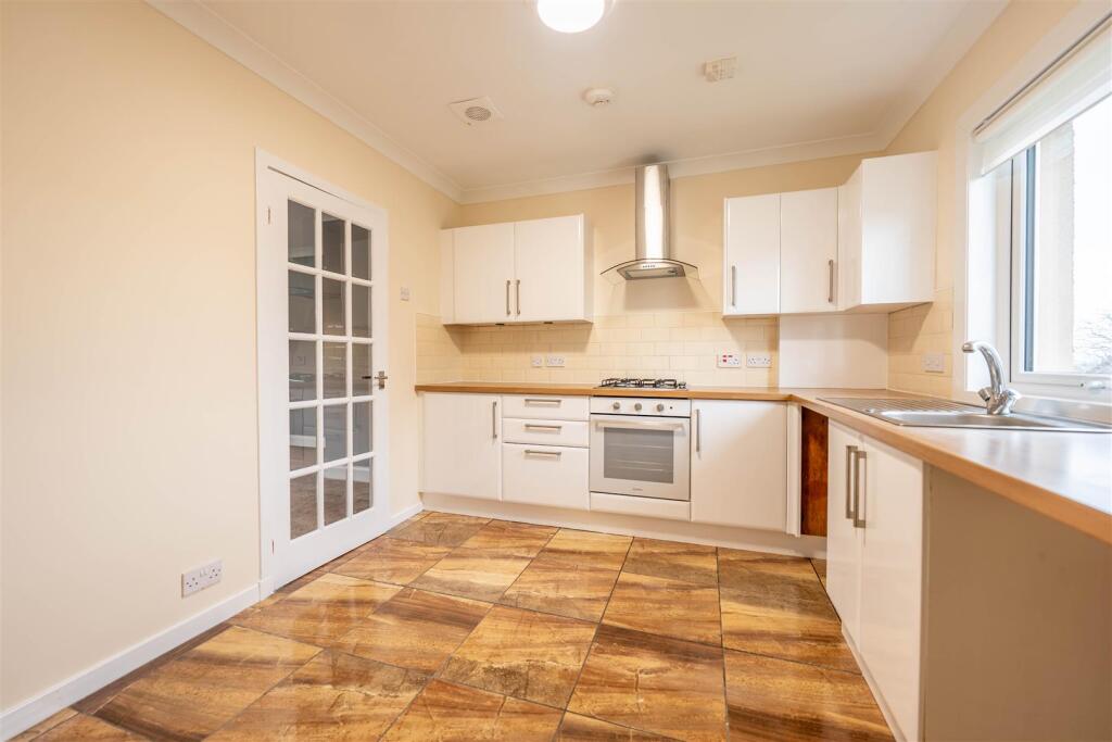House in Perth - View 5