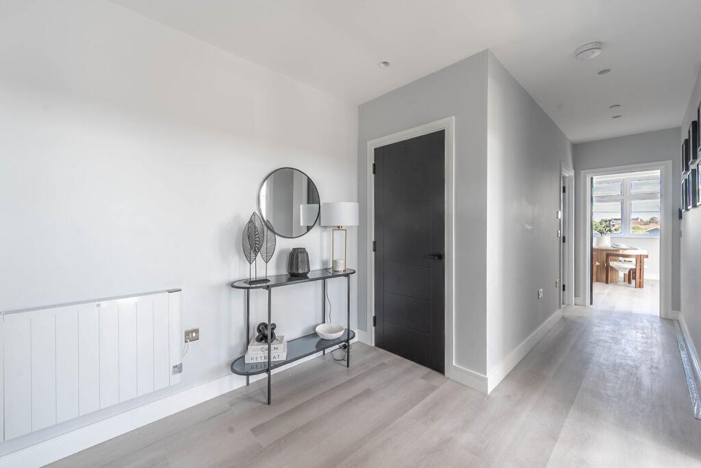 Apartment in Sutton - More