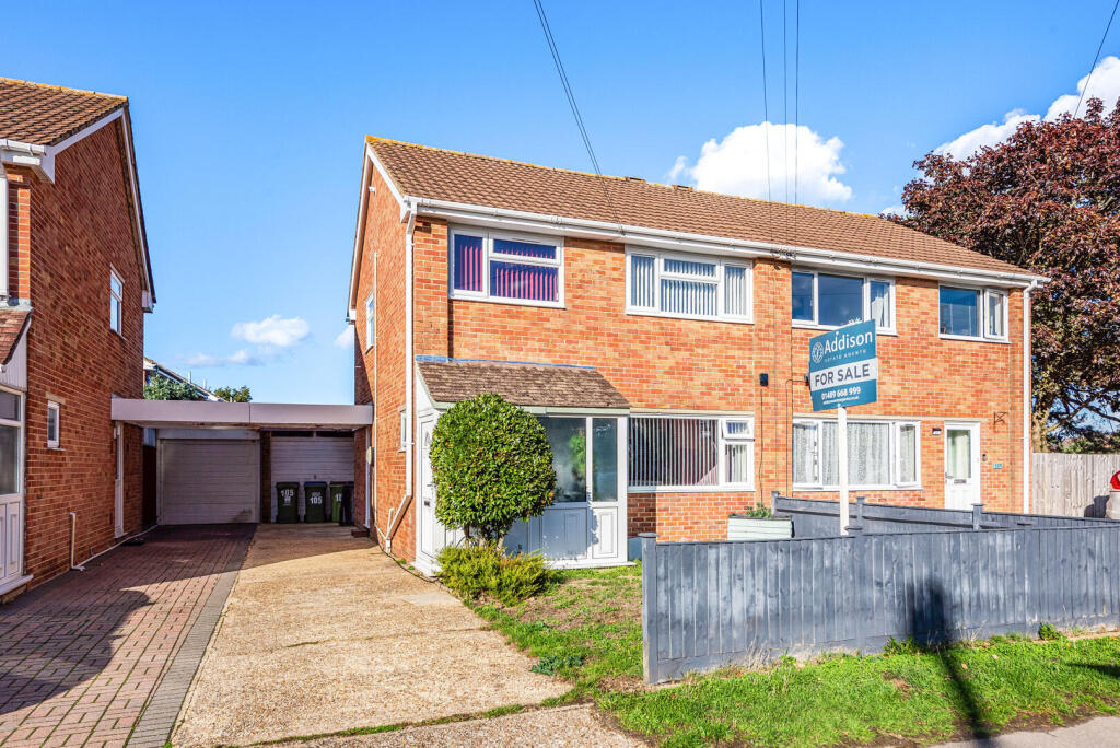 3-bed semi-detached on Osborne Road, Warsash, Southampton, £385,000