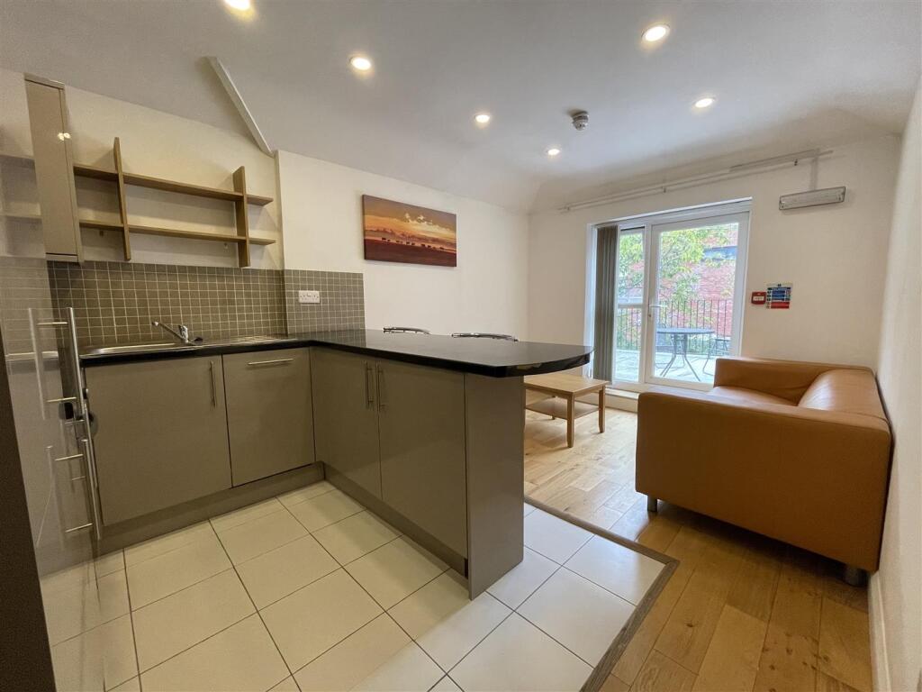 Main image of property: Richmond Road, Cardiff