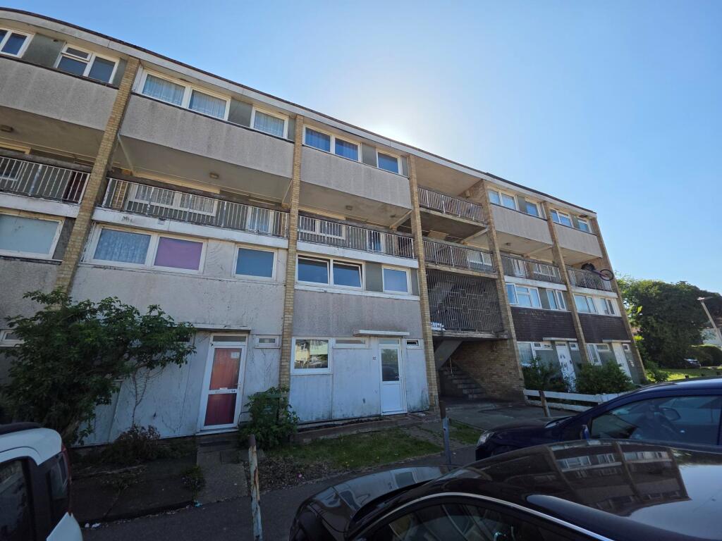 Main image of property: 46 Craylands, Essex, SS14 3RH