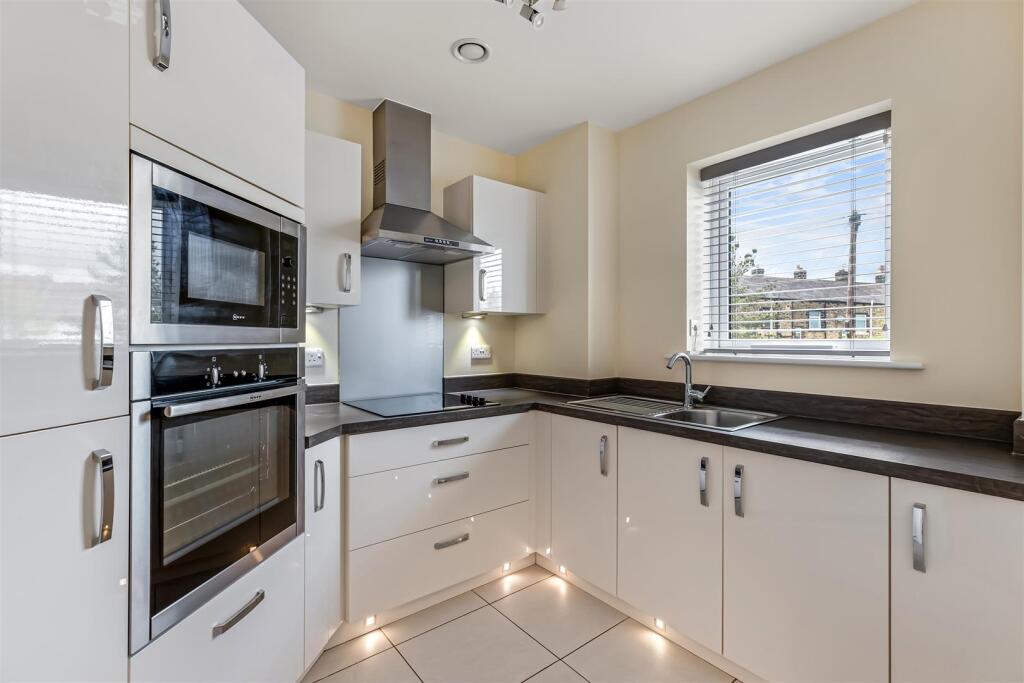 Apartment in Leeds - View 4