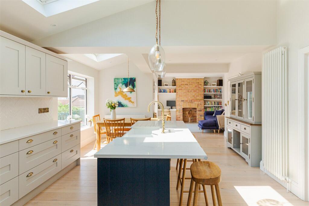 Main image of property: Southdown Road, Bristol, BS9