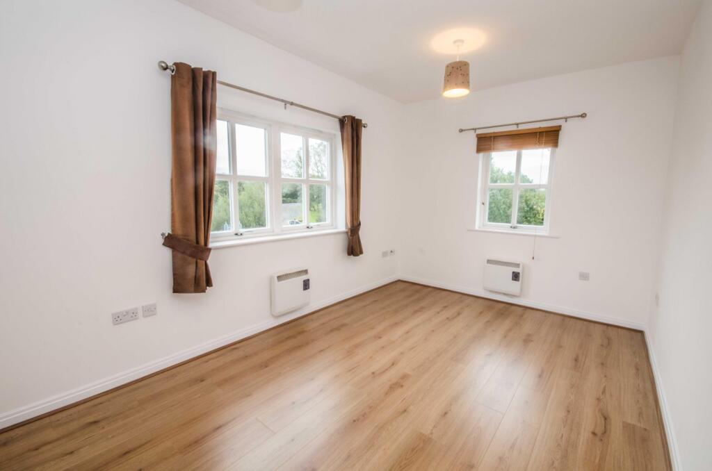 Apartment in Chester - View 4