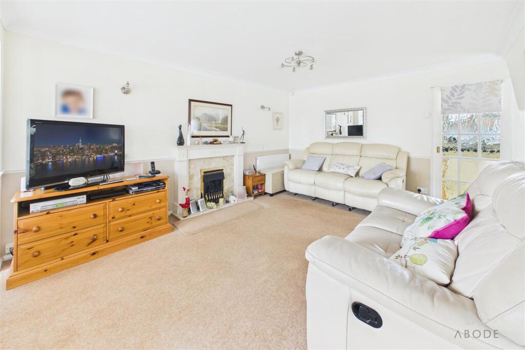 House in Derby, Mickleover - View 3