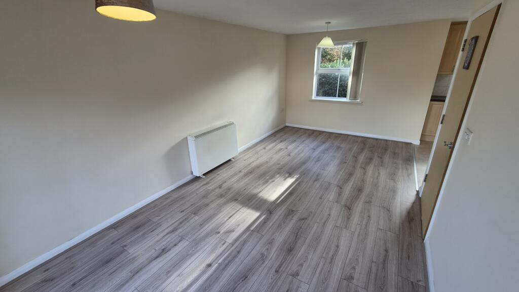 Apartment in Leicester - View 3