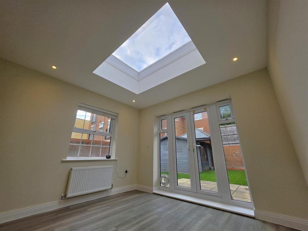 House in Guildford - View 5