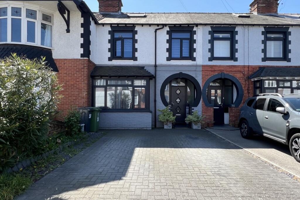 Main image of property: Chatsworth Avenue, Cosham, Portsmouth, Hampshire, PO6 2UQ