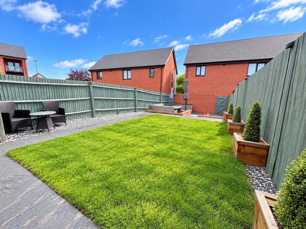 House in Portsmouth - View 2