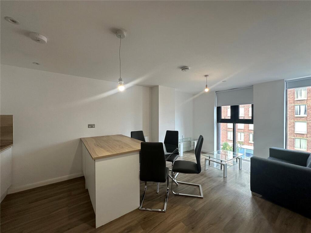 Apartment in Preston - View 3