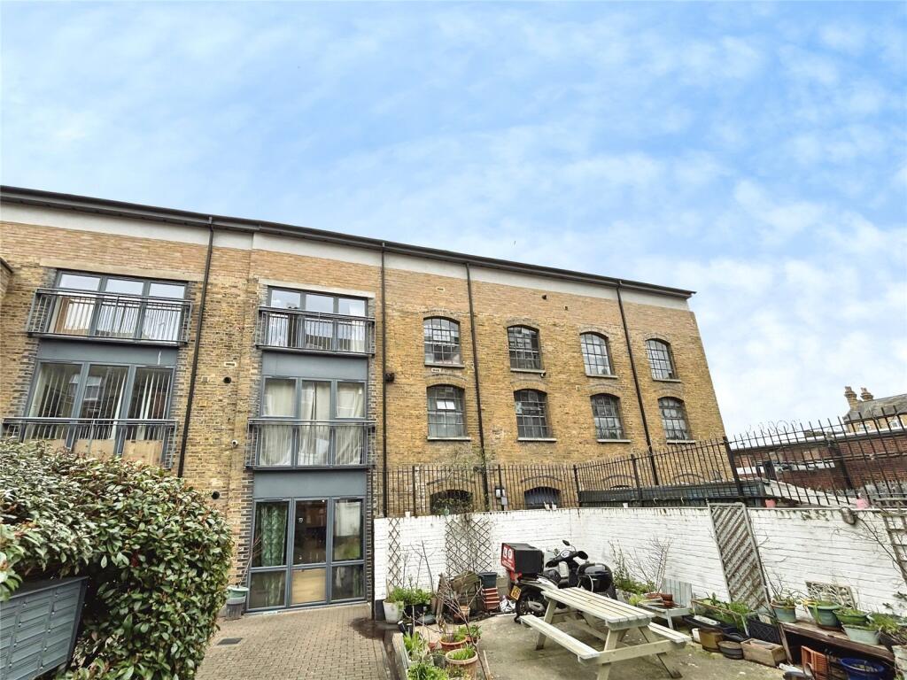 Main image of property: New Cross Road, London, SE14