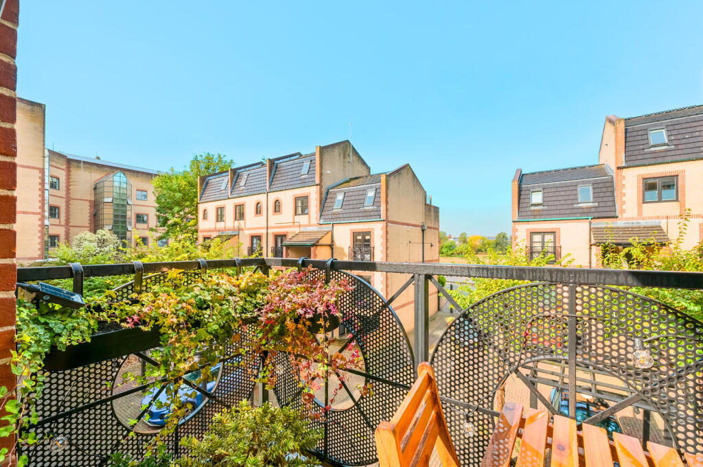 Chancellors Wharf, Fulham, London, W6 photo 4