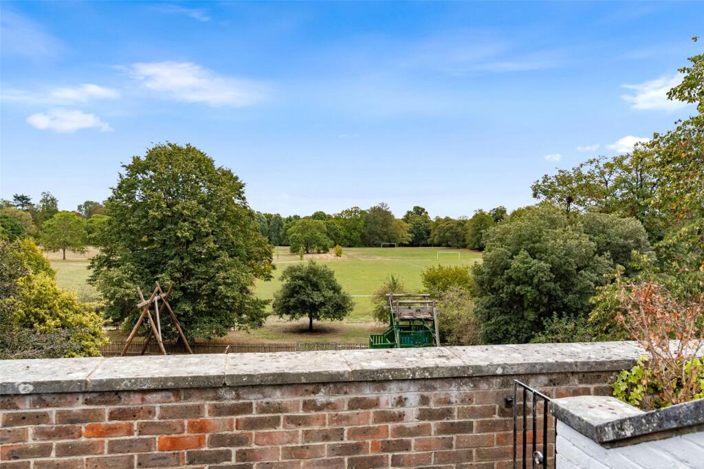House in Twickenham - View 2