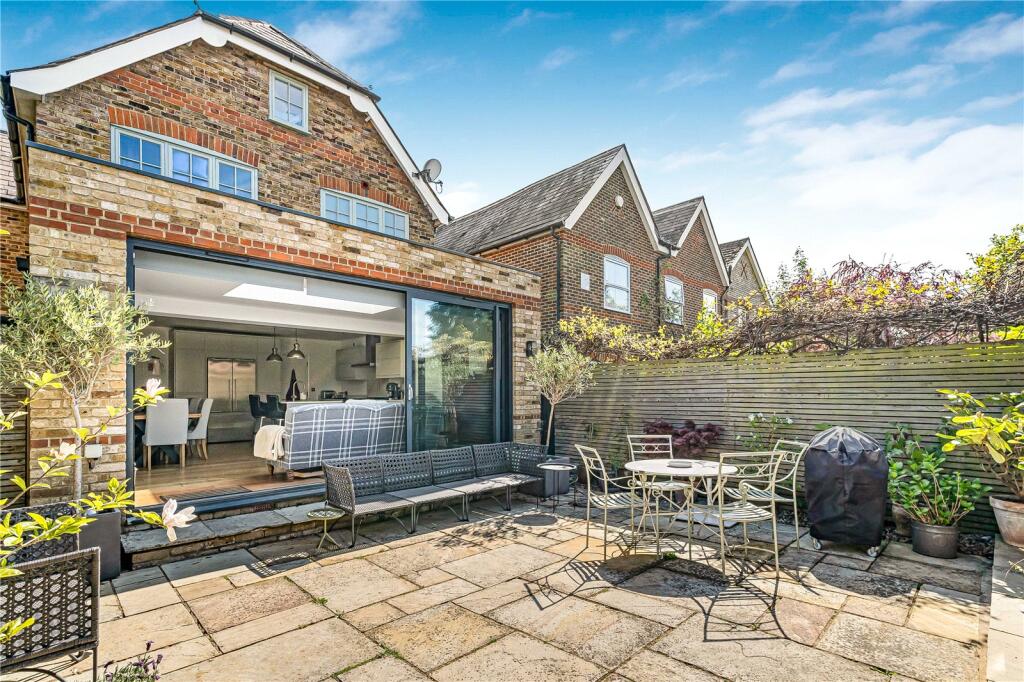 Main image of property: Glade Road, SL7 1DZ
