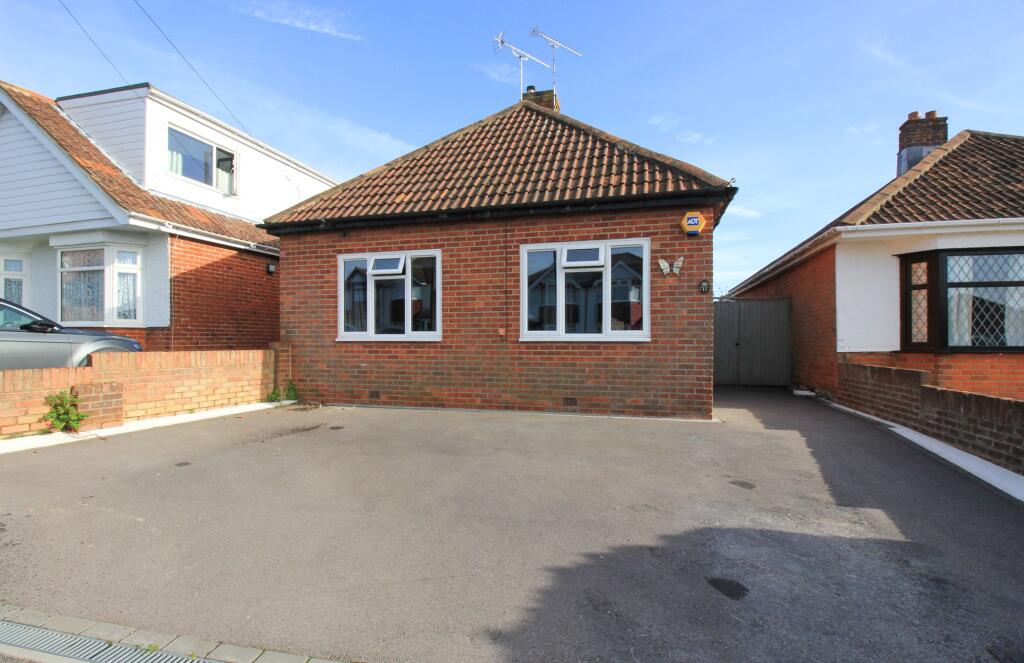2-bed detached on Avon Road, Midanbury, SO18, £375,000