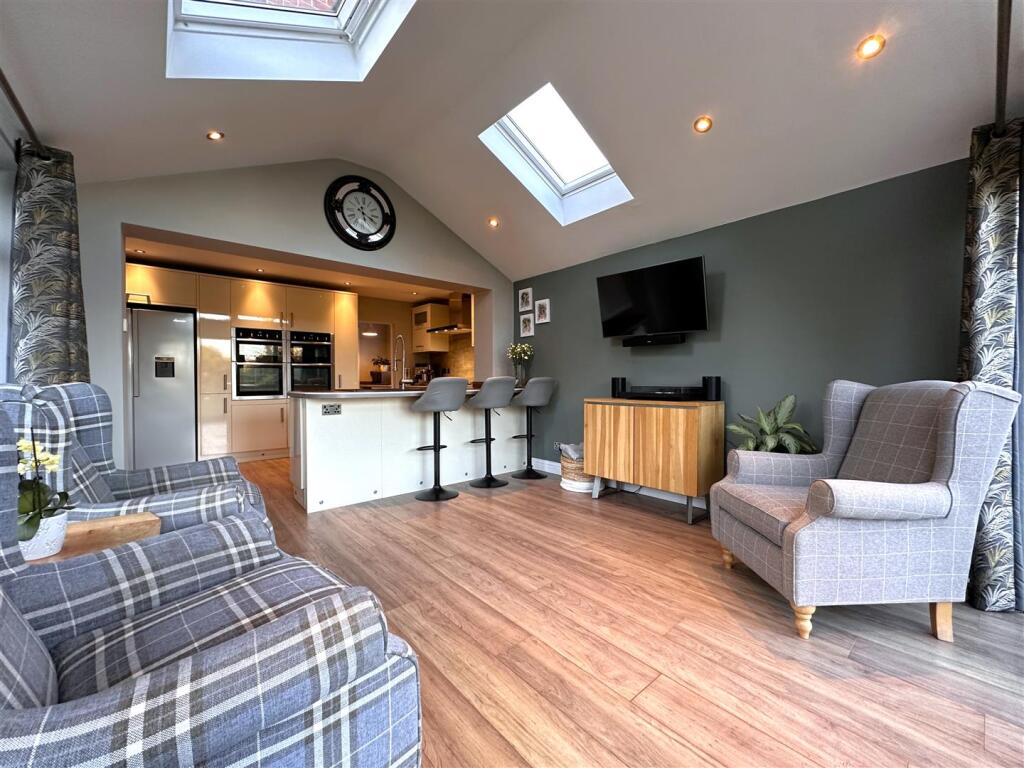 House in Newark and Sherwood, Newark - View 2