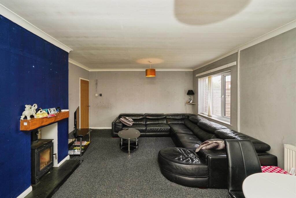 House in Ellesmere Port - View 2