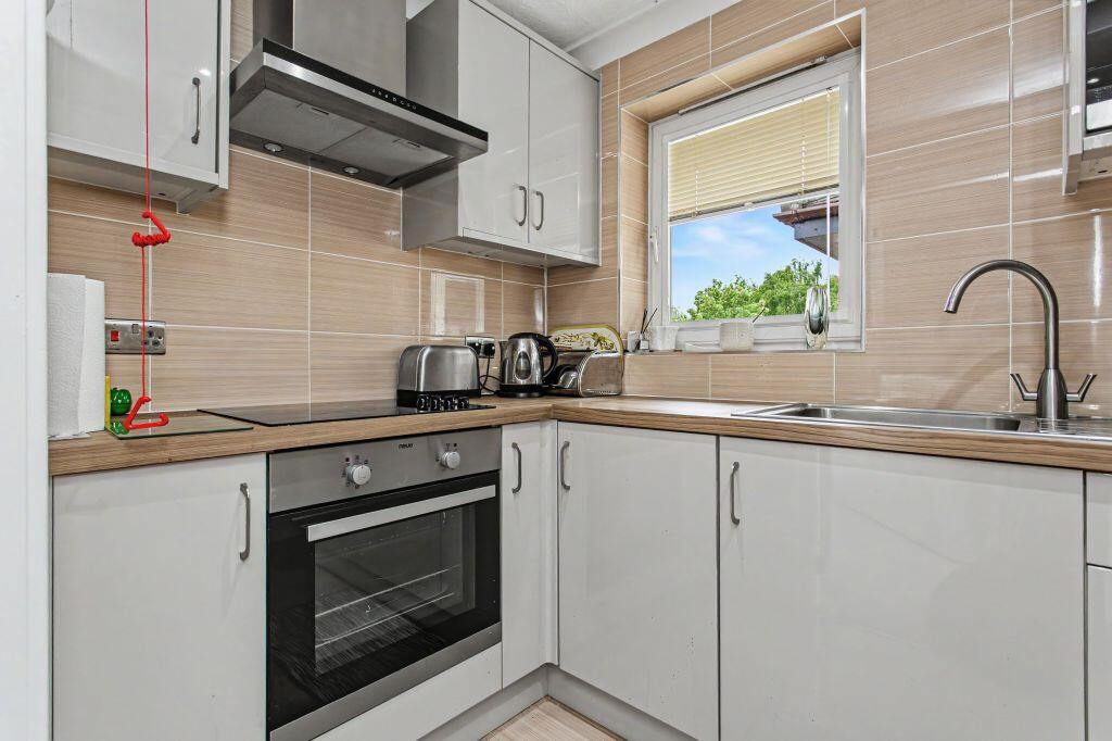 Apartment in Paisley - View 3