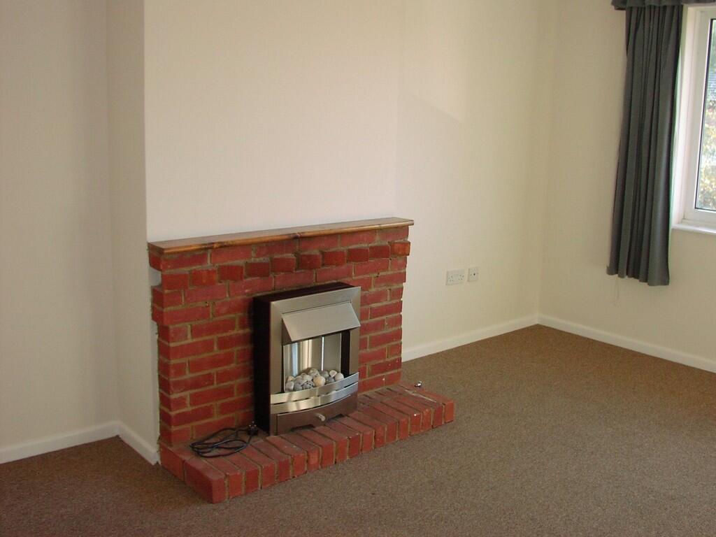 Apartment in Eastleigh, Hocombe, Chandler's Ford - View 3