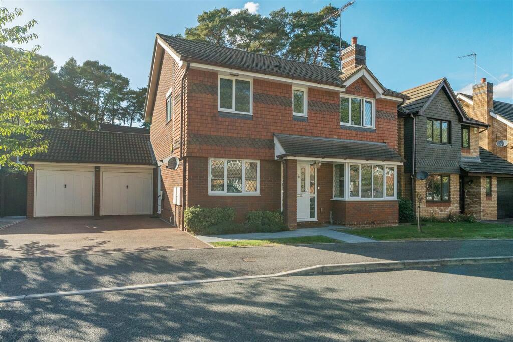 Main image of property: Lupin Ride, Crowthorne, Berkshire, RG45 6US