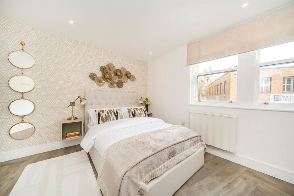Apartment in London - View 5
