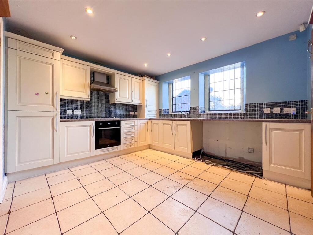 Prince Street, Leek, ST13 6DB - View 2