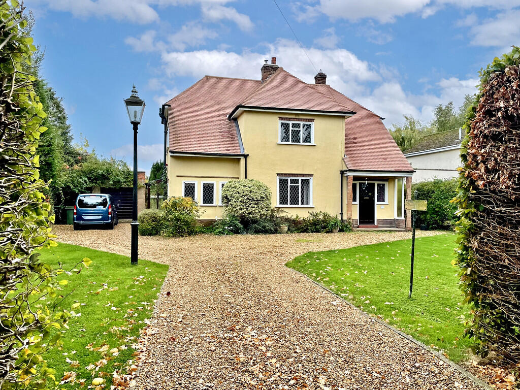 4-bed detached on Warden Road, Ickwell, £825,000