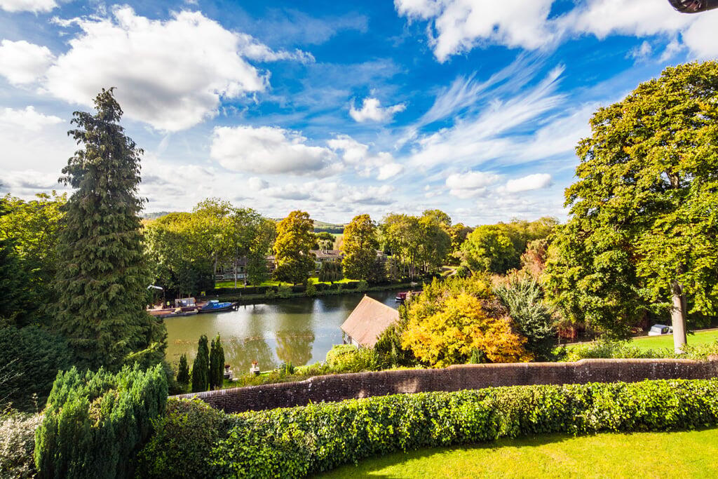 Main image of property: 20 Cariad Court, Goring on Thames