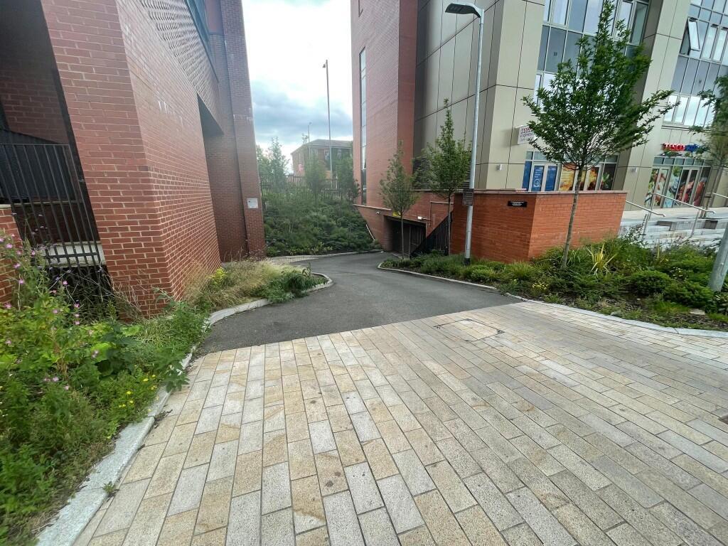Castlegate Apartments, Chester Road, Manchester photo 5