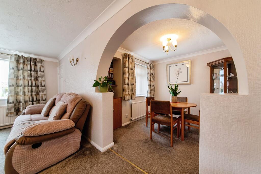 House in North Kesteven, Sleaford - More