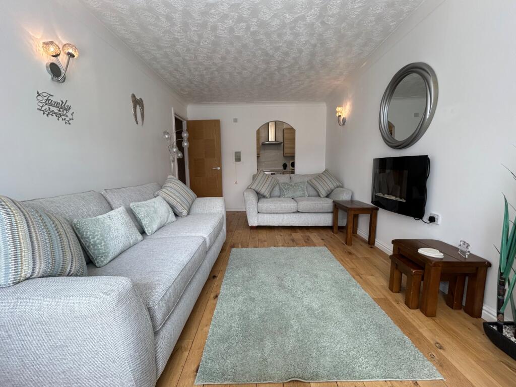 Gloddaeth Avenue, Llandudno, Conwy, LL30 photo 4