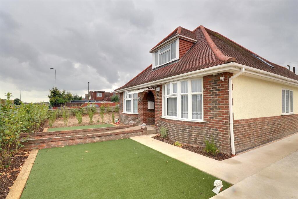 Main image of property: Upper Brighton Road, Sompting, BN15