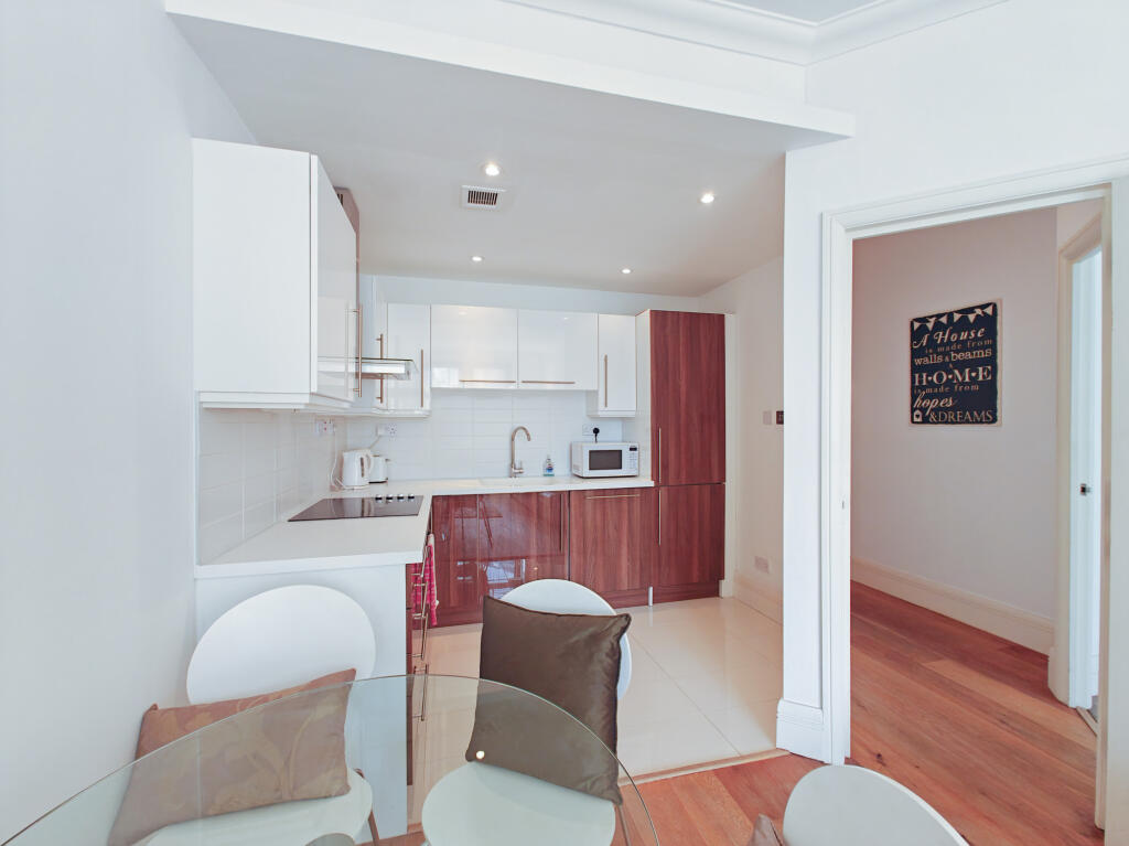 9 Belvedere Road, London, SE1 photo 3