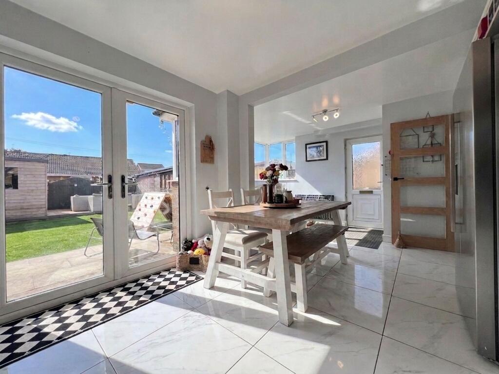 House in Huddersfield, Oakroyd, Kirkburton - View 3